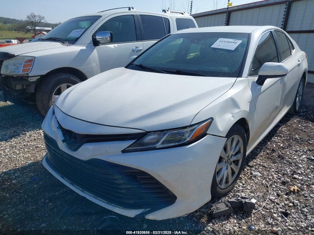 JTNB11HKXJ3003081 Toyota CAMRY LE