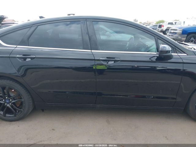 3FA6P0HDXKR184031 Ford FUSION SE