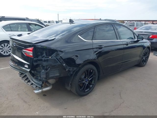 3FA6P0HDXKR184031 Ford FUSION SE