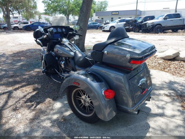 2022 HARLEY-DAVIDSON FLHTCUTG 1HD1MAF18NB855294 Photo 2