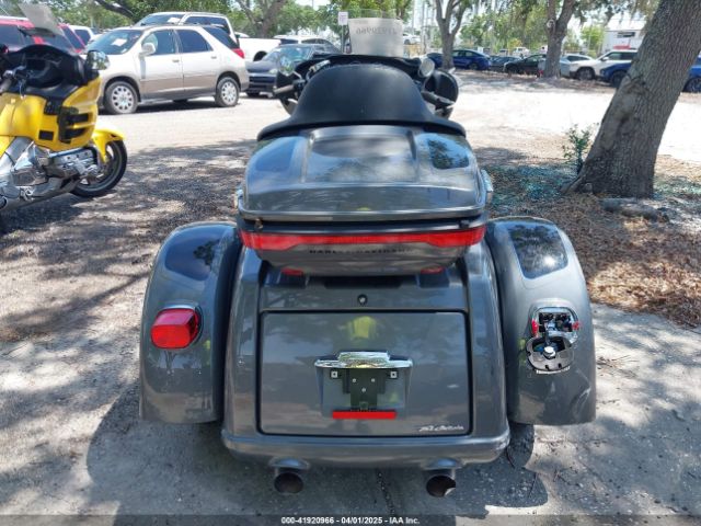 2022 HARLEY-DAVIDSON FLHTCUTG 1HD1MAF18NB855294 Photo 5