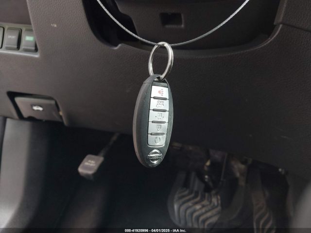 5N1AT2MT5JC830464 Nissan ROGUE SV