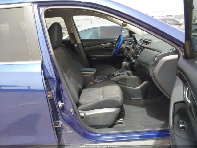 5N1AT2MT5JC830464 Nissan ROGUE SV
