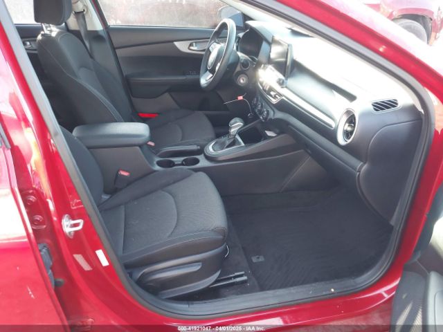 3KPF24AD7NE427039 KIA Forte Lxs