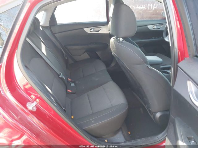 3KPF24AD7NE427039 KIA Forte Lxs