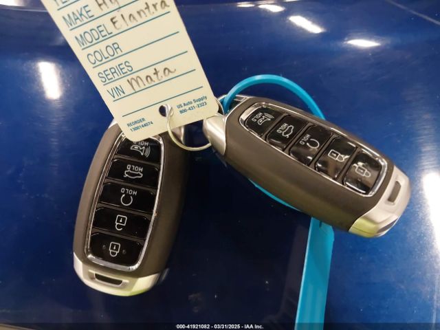 KMHLS4AG3PU516829 Hyundai ELANTRA SEL