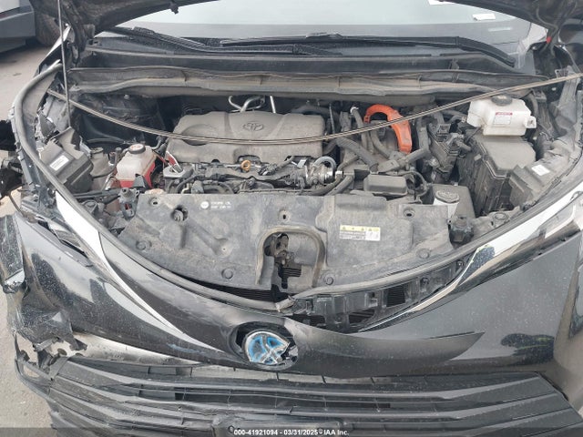 5TDKSKFC1NS042455 Toyota SIENNA LE