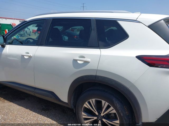 5N1BT3BA5PC856048 Nissan Rogue Sv Fwd