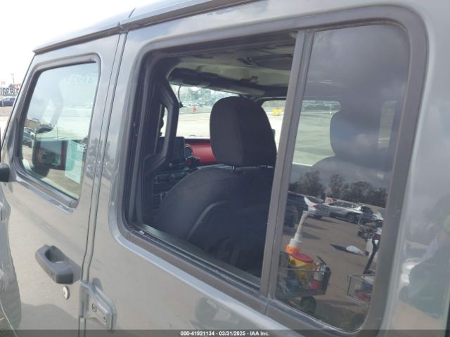 1C4HJXFN3KW545380 Jeep Wrangler Unlimited Rubicon 4x4