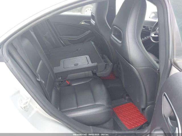 WDDSJ4EB1JN556917 Mercedes-Benz CLA 250