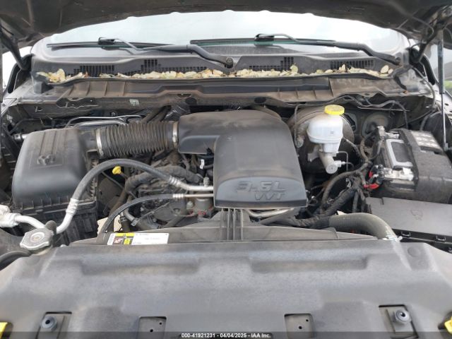 3C6RR6KG2NG205761 RAM 1500 Classic Tradesman  4x2 5'7 Box