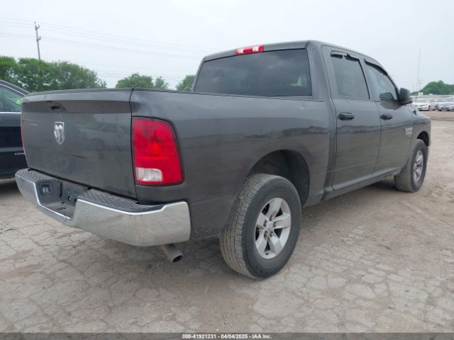 3C6RR6KG2NG205761 RAM 1500 Classic Tradesman  4x2 5'7 Box