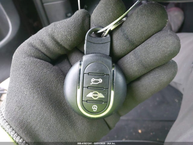 WMWLN9C53G2E47592 Mini Cooper Clubman S