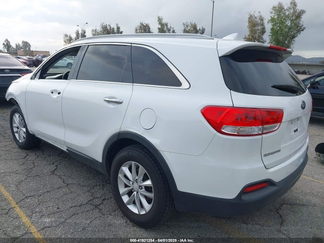 5XYPG4A38GG173926 KIA Sorento 2.4l Lx