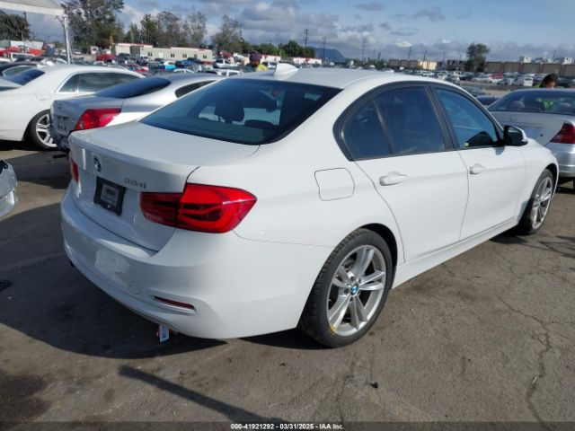 WBA8A9C54JAH12017 BMW 320i