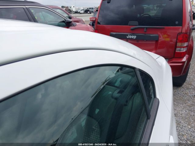 1G1JB5SHXH4153660 Chevrolet Sonic Ls Auto