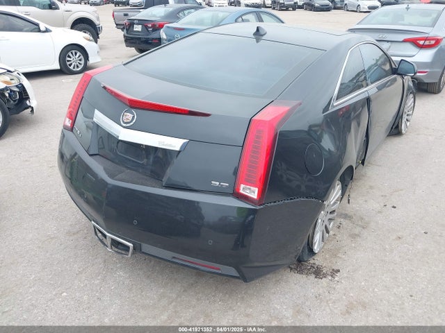 2011 CADILLAC CTS 1G6DS1ED5B0118922 Photo 3