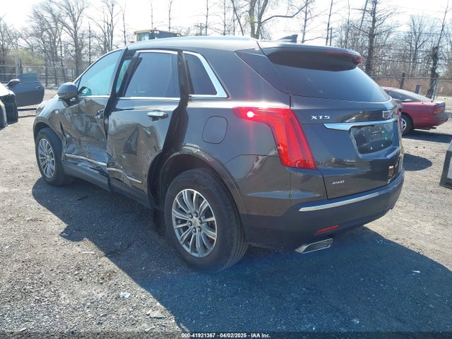 2019 CADILLAC XT5 1GYKNDRS8KZ140604 Photo 2