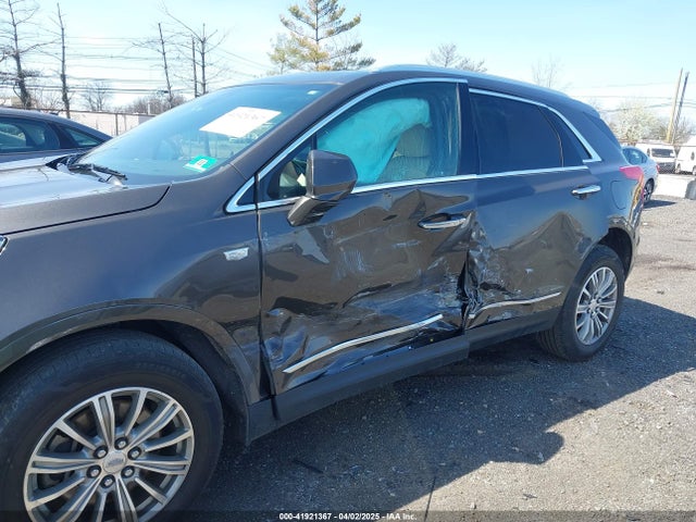 2019 CADILLAC XT5 1GYKNDRS8KZ140604 Photo 5