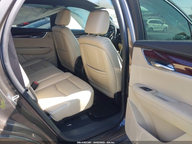 2019 CADILLAC XT5 1GYKNDRS8KZ140604 Photo 7