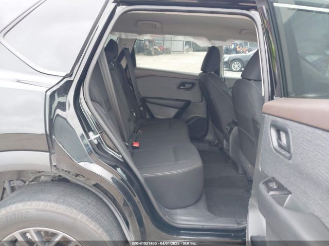 5N1BT3AA8PC802518 Nissan Rogue S Fwd