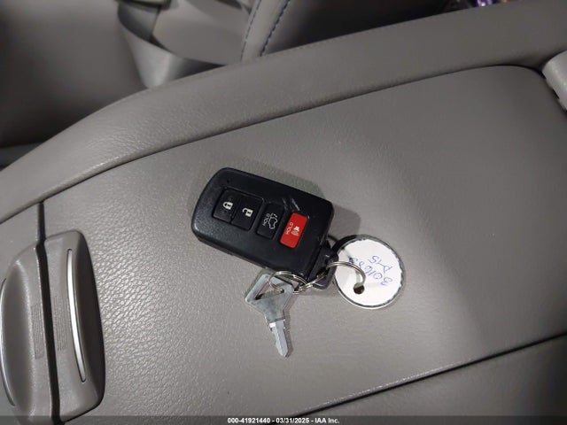 5TDJZRFH5KS626235 Toyota Highlander Xle