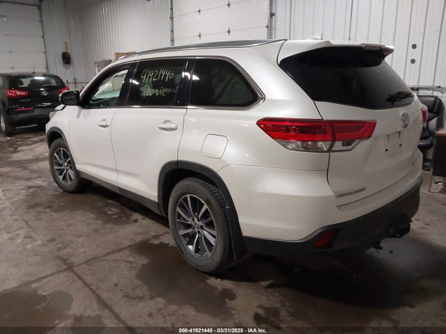 5TDJZRFH5KS626235 Toyota Highlander Xle