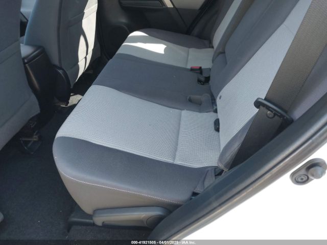 JTMRFREV6ED063604 Toyota Rav4 Xle