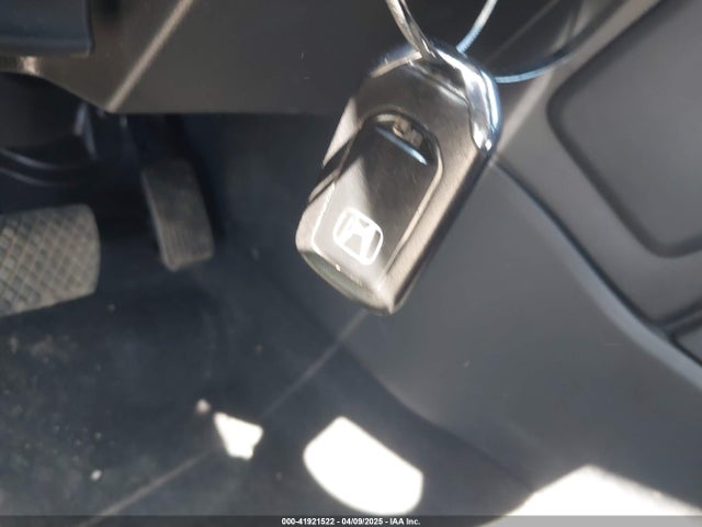 2HKRW2H59HH685261 Honda CR-V EX