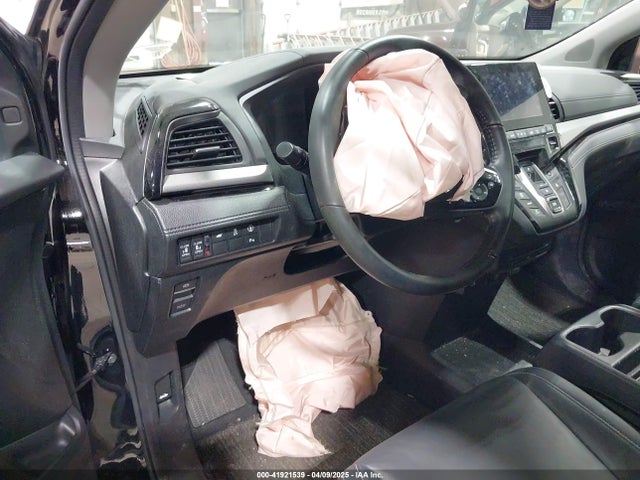 Honda Odyssey Touring 2024 5FNRL6H80RB044915 Image 21