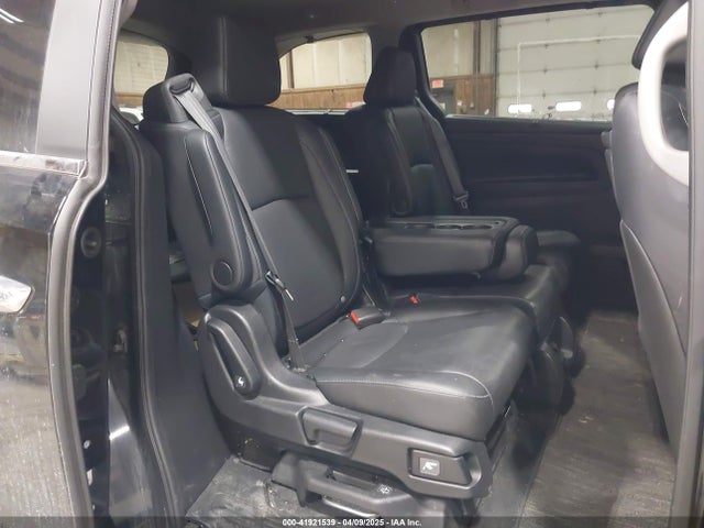 Honda Odyssey Touring 2024 5FNRL6H80RB044915 Image 8