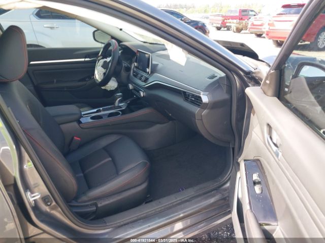 1N4BL4CV6RN408829 Nissan Altima Sr Fwd