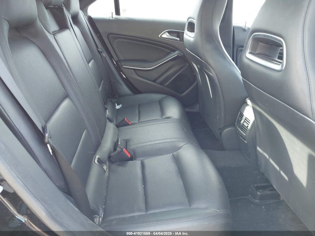 Mercedes-Benz CLA 250 2014 WDDSJ4EB2EN139117 Image 8