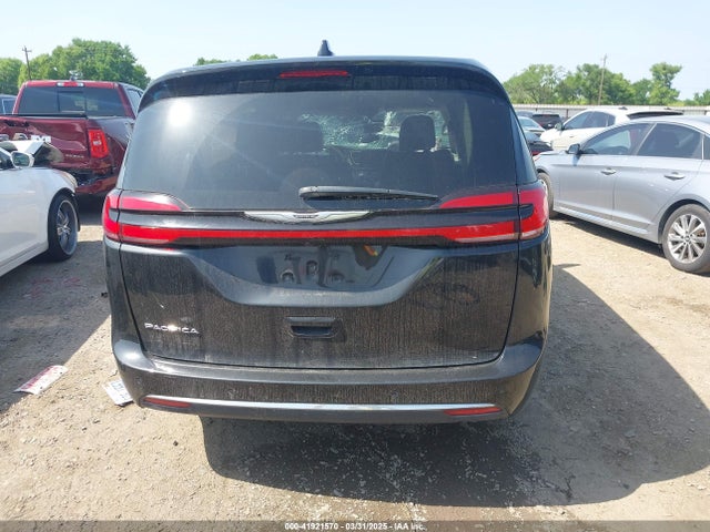 Chrysler Pacifica Touring L 2023 2C4RC1BG6PR567344 Image 16