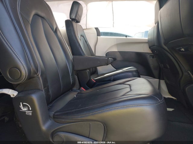 Chrysler Pacifica Touring L 2023 2C4RC1BG6PR567344 Image 8
