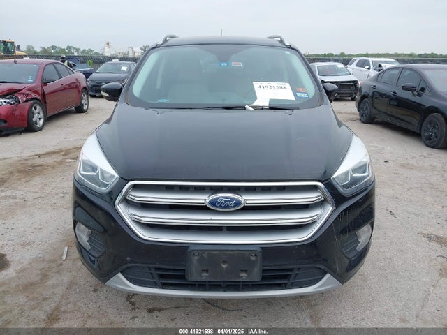 1FMCU0J93HUF10664 Ford Escape Titanium