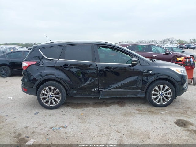 1FMCU0J93HUF10664 Ford Escape Titanium