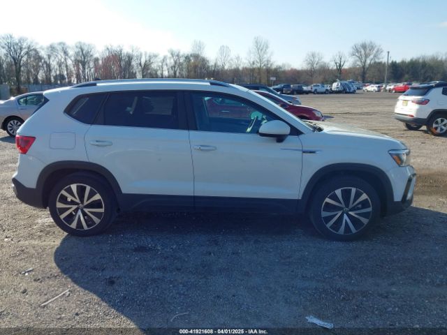 3VVPX7B22NM085236 Volkswagen Taos 1.5t Se