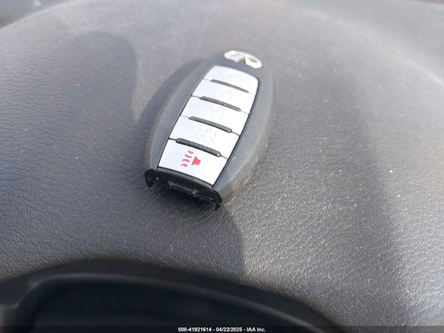JN1EV7AR5HM833829 Infiniti Q50 3.0t Premium