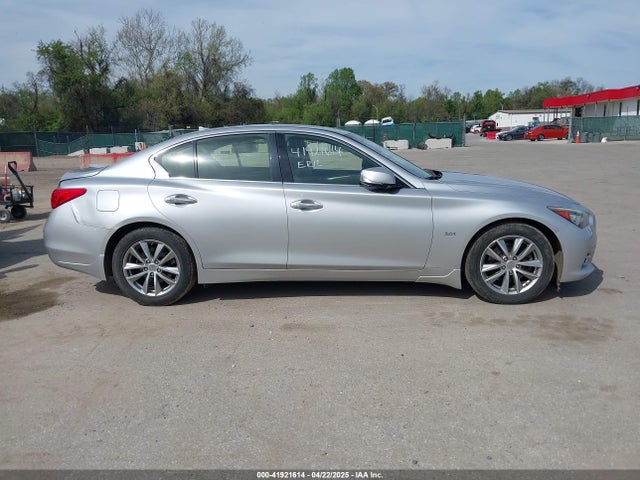 JN1EV7AR5HM833829 Infiniti Q50 3.0t Premium