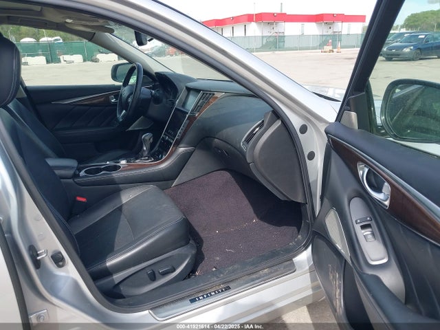 JN1EV7AR5HM833829 Infiniti Q50 3.0t Premium