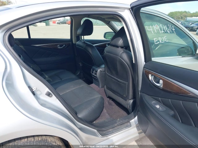 JN1EV7AR5HM833829 Infiniti Q50 3.0t Premium