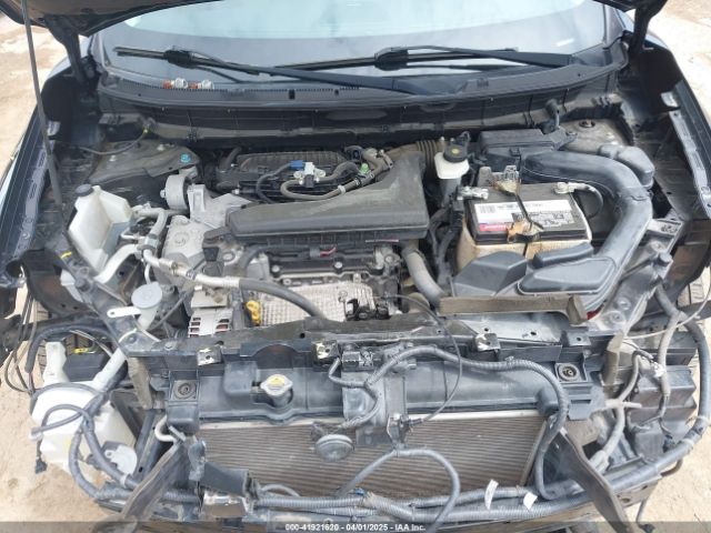 5N1AT2MT5FC788238 Nissan Rogue Sl