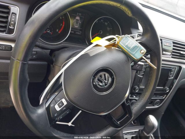1VWAA7A35JC040106 Volkswagen Passat 2.0t R-line/2.0t S