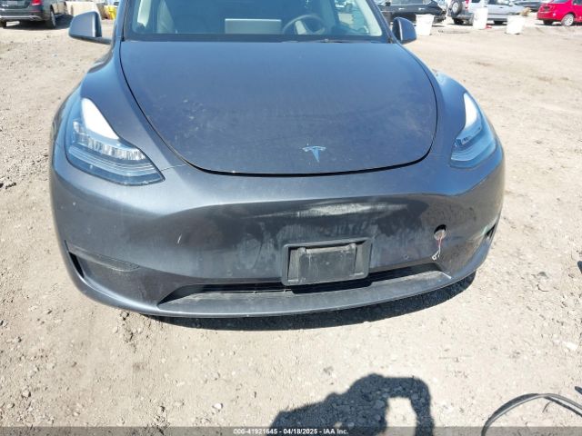 7SAYGDEE2NF460945 Tesla Model Y Long Range Dual Motor All-wheel Drive
