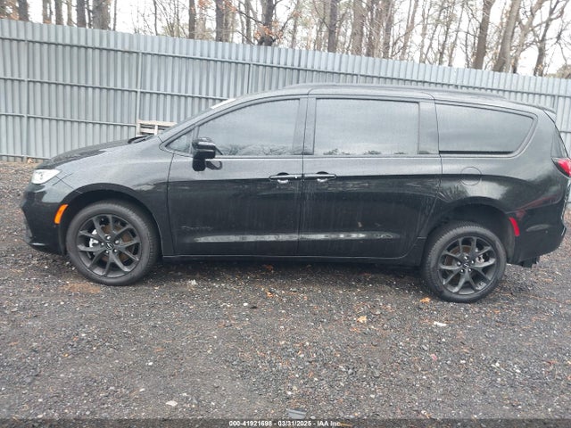 2C4RC1BG6RR187584 Chrysler Pacifica Touring L