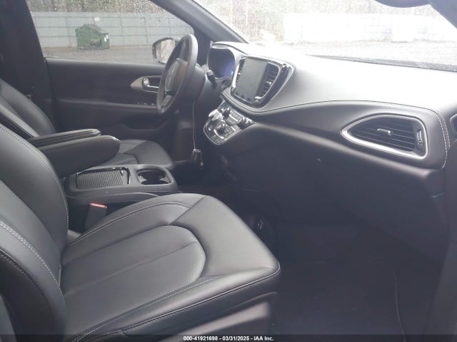 2C4RC1BG6RR187584 Chrysler Pacifica Touring L