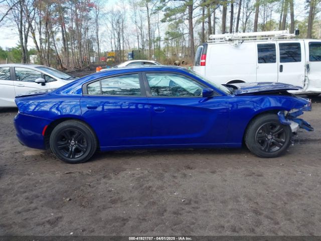2C3CDXBG5KH720806 Dodge Charger Sxt Rwd
