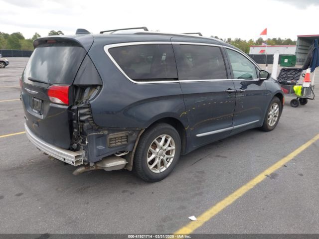 2020 CHRYSLER PACIFICA 2C4RC1BG7LR284137 Photo 3