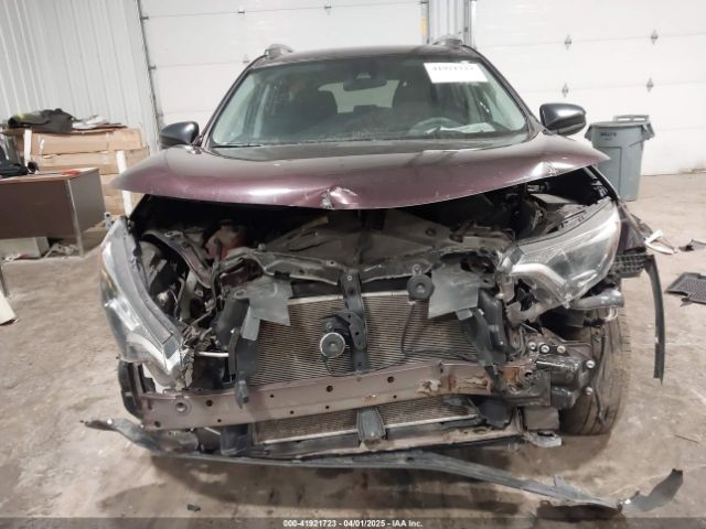 2T3BFREV0JW810368 Toyota RAV4 LE